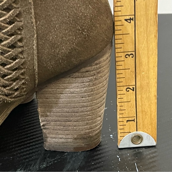 Sbicca Gusto Tan Suede Tall Boots Size 6 - Picture 5 of 16